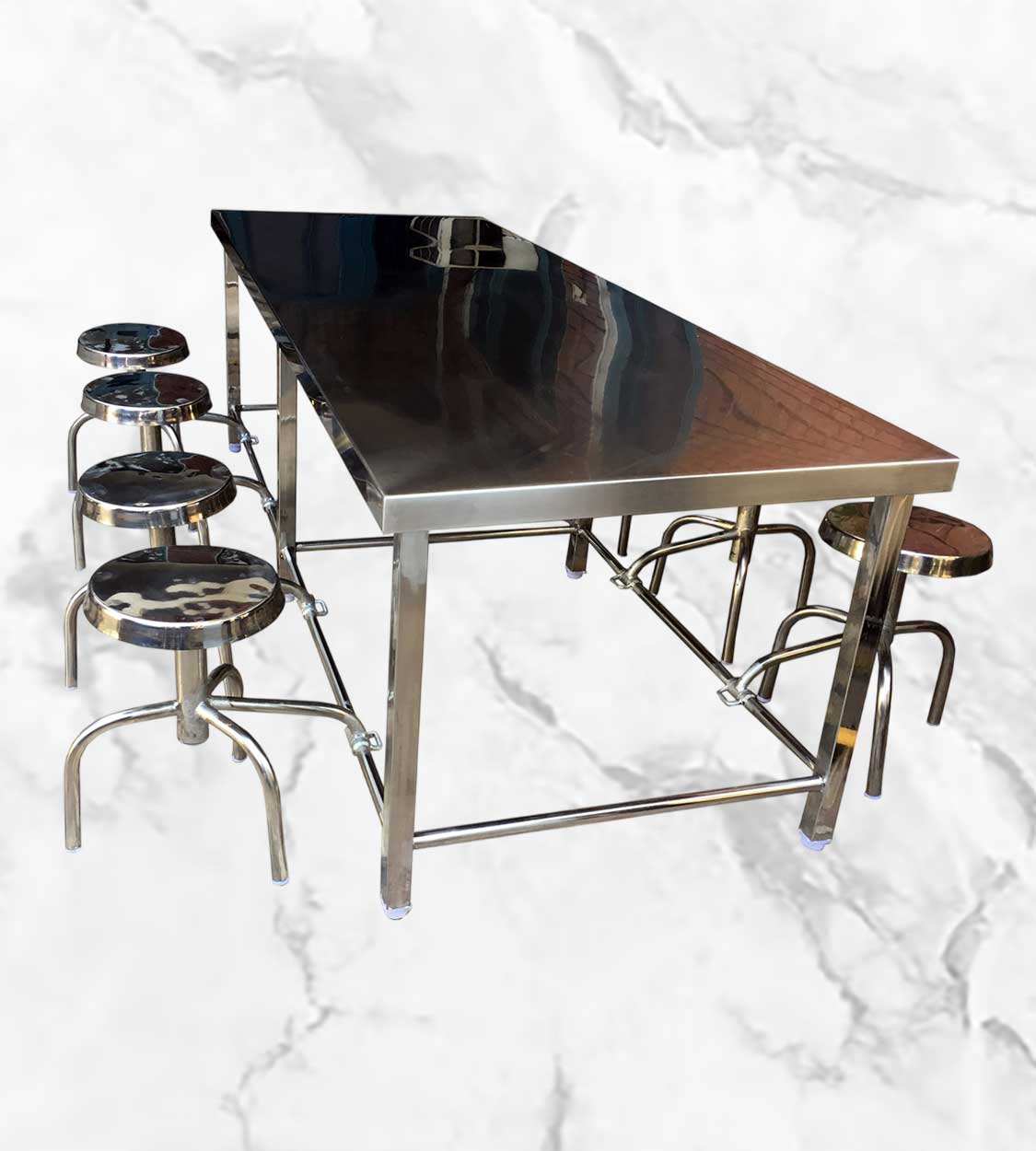 Hotel Table Manufacturer in Pune